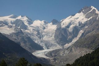 Dvě Češky uvázly při výletu v rakouských Alpách, zachraňovala je horská služba