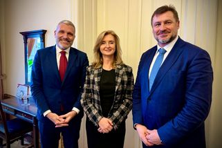 Monika Novotná přivítala na ČAK řeckého velvyslance, řeč byla o justici i AI - °