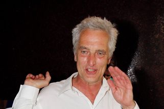 Herec Hanák se změnil k nepoznání. Z filmového fešáka se stal dědeček. Alkohol se na něm podepsal - Médium.cz