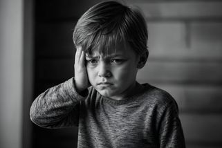 Prý jsme špatní rodiče, když děti nebijeme - Médium.cz