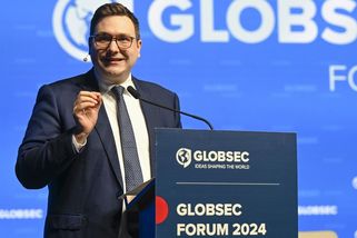 Lipavský: Musíme se zbavit komoušů a vypnout fórum - Novinky