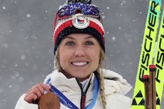 Další půvabná blondýnka se zapisuje do historie českého biatlonu: Tereza Voborníková má bronz i perfektní manikúru - Proženy.cz