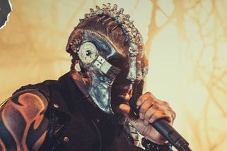 GLOSA: Dymytry překvapili. Slova Noidovi napsal textař Krajča i Karla Gotta