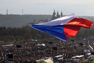 Komentář: Plná Letná a poloprázdné poselství - Seznam Zprávy