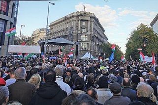 Kyjev přestřelil. Budapešť zaspala dobu - Médium.cz