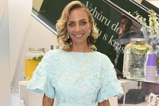 Aloha! Markéta Konvičková v plavkách září na jedné z nejslavnějších pláží světa. Slzím dojetím, nedokážu to vstřebat