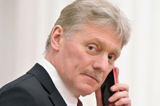 Rusko už je ze zbraní na Ukrajině nervózní. Ohrožujete celý kontinent, vzkázal Peskov - Novinky