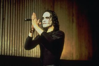 Vrána: Předtucha smrti jako ze Zóny soumraku, utajené policejní důkazy a herec, který se na film nikdy nepodíval