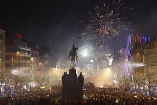 Poslední Silvestr s rachejtlemi? Pravidla pro odpalování i prodej se mají zpřísnit - Novinky