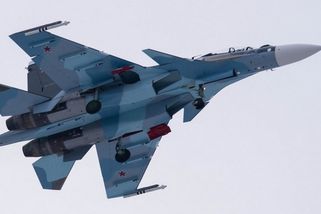 Ruský stíhač Su-30 vletěl do vzdušného prostoru NATO. Vyslalo tak silná letadla, že ho mohla zničit dříve, než by si jich všiml