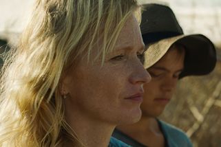 Český lev: Nejlepším filmem se stalo road movie Karavan s Aňou Geislerovou - NerdFix