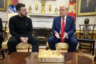 Všechno naznačuje, že se Trump chystá Ukrajinu pro...