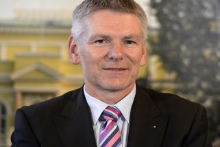 O letadlech L-159 měla rozhodnout armáda, ne politici, říká zástupce zbrojařů Jiří Hynek