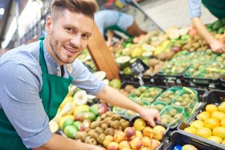 Machroval, že je manažer. Když jsem ho potkala, rozchechtala jsem se na celé kolo - Médium.cz