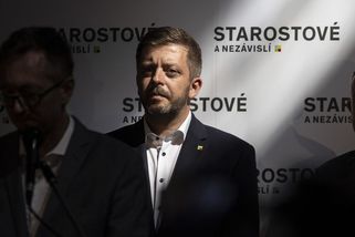 Rozpačitá mise ministra Rakušana. Jestli nezabere, STAN má problém - Seznam Zprávy