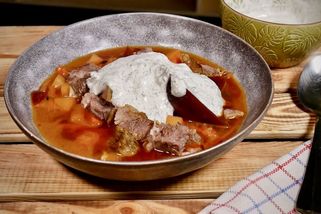 Ukrajinský boršč od mistra kuchaře Valíčka z bývalého hotelu Dnipropetrovsk | Jednoduché vaření bez breptů