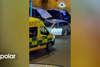 Bezohledný řidič zdržel sanitku mířící k pacientovi, záchranáři upozornili na jeho skandální chování