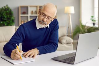 Dobré zprávy pro ty, kdo půjdou brzy do důchodu. Ostatní už čeká citelné zpřísnění - Médium.cz