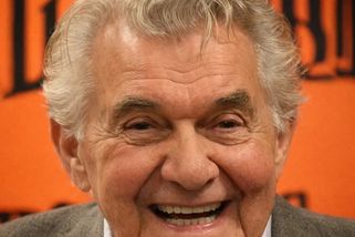 Olgu mu přebral 17letý Havel, Brejchovou si zase odvezl na hotel Forman. A Trojan zůstal na dně - Médium.cz