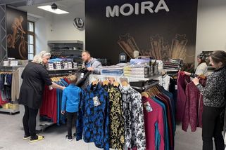 Funkční prádlo jde v mrazu na dračku. Některé textilky zavádí i víkendové směny - Novinky