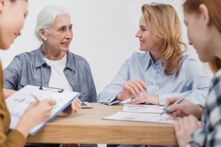 Soused odmítá platit do fondu oprav. Jeho argument rozesmál všechny na schůzi - Médium.cz