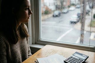 Šetřili jsme na byt. Rodina ale rozhodla, že naše peníze zaplatí sestřinu svatbu - Médium.cz