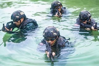 Čína je schopna zbrojit víc než USA. Strategické riziko roste, varuje Pentagon - Seznam Zprávy