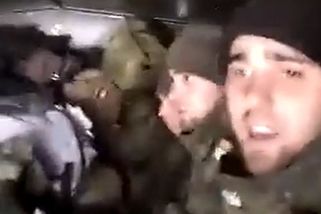 Je mi osmnáct a musím bojovat, nechci! Z videa odvedenců z Donbasu mrazí - Novinky