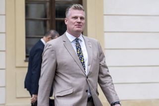 Spor Pavla s Motoristy: Prezident už si dělá kampaň, říká Turek. Macinka chystá další krok