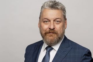 Moje dcera krvácela před fakultou, kritizoval poslanec. Policie se hájí - Seznam Zprávy