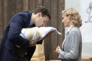 Zlatá labuť je zpátky. Drsnější není, spíš o ničem - Česko Živě