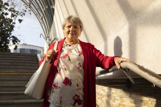 Slovenské babičky přišly na způsob, jak si díky jarní sukni ubrat 10 kg v pase. Teď se rozšířil už i do Česka