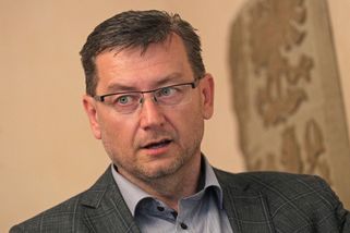 Primátor Karviné Wolf nabízel fotbalistovi úplatky na benzince, tvrdí policie - Seznam Zprávy