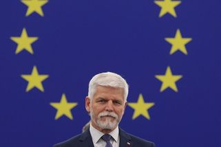 Prezident Pavel, česká diskuse o právu veta, splašení novináři a z prdu kulička — HlídacíPes.org