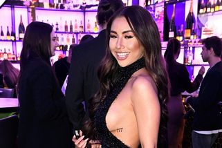 Venis z Love Islandu vyvenčila bez podprsenky nové vnady: Do očí se jí dívat rozhodně nebudete