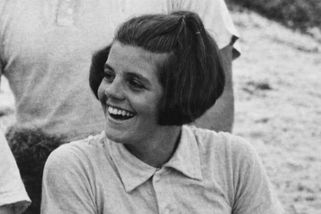 Musela zpívat hymnu, když jí operovali mozek. Po lobotomii se z 23leté Rose Kennedyové stalo batole - Médium.cz