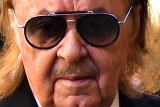 Galerie bossů československého popu: František Janeček. I cigarety mu zapalovaly jeho pěvecké ovečky - Médium.cz