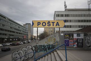 Česká pošta řeší, co dělat se zrušenými pobočkami. První už je na prodej - Seznam Zprávy