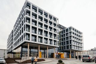 Muž v pardubické nemocnici podstoupil operaci mandlí, po pár dnech zemřel - Novinky