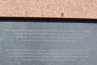 Ruští komunisté požadují odstranění pomníku československých legionářů v Čeljabinsku - Novinky