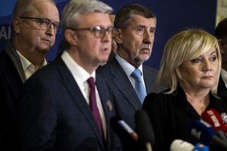 Kdo mlžil o důchodové schůzce na Hradě? Podívejte se na zápis z jednání - Seznam Zprávy