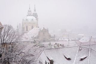 Závěr týdne přinese zlom, déšť vystřídá sníh - Novinky