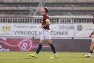 Ústí ve druhé lize porazilo rezervu Sparty, Pražané viděli dvě červené - Sport.cz