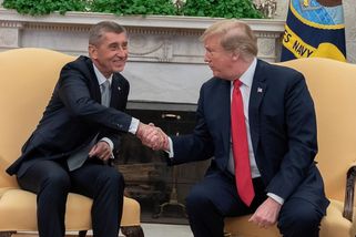 Komentář: Česko u stolu globální politiky? Zatím jen jako položka na menu - Seznam Zprávy