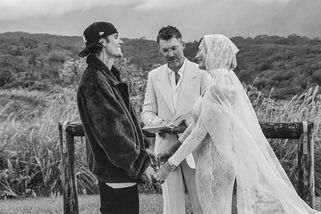 Zkrocený bouřlivák Justin Bieber je otcem! S krásnou manželkou Hailey přivedli na svět prvního potomka - Proženy.cz