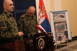 Šéf srbské tajné služby: Akci s výbušninami má na svědomí osoba z řad migrantů - Novinky