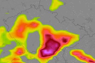 Česko zasáhnou silné bouře s krupobitím, varovali meteorologové - Novinky