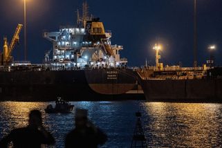 Ceny ropy WTI klesly pod 95 dolarů po oznámení příměří mezi USA a Íránem - Novinky