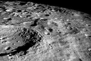 Poprvé v historii lidé uvidí osvětlený ikonický útvar na odvrácené straně Měsíce - Novinky