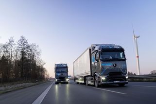 Kamiony Mercedesu testují megawattové nabíjení na trase napříč Evropou - Novinky